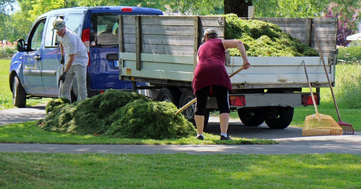 Landscaper website design example with a warm outdoor-living hero image